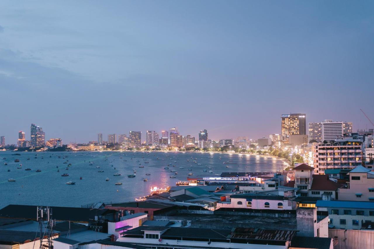Marine Plaza Hotel Pattaya Exteriör bild